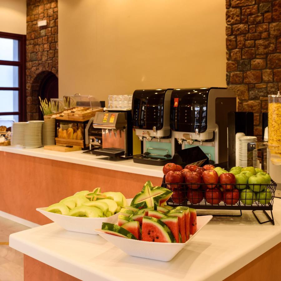 פריסה Veggera Beach Hotel מראה חיצוני תמונה